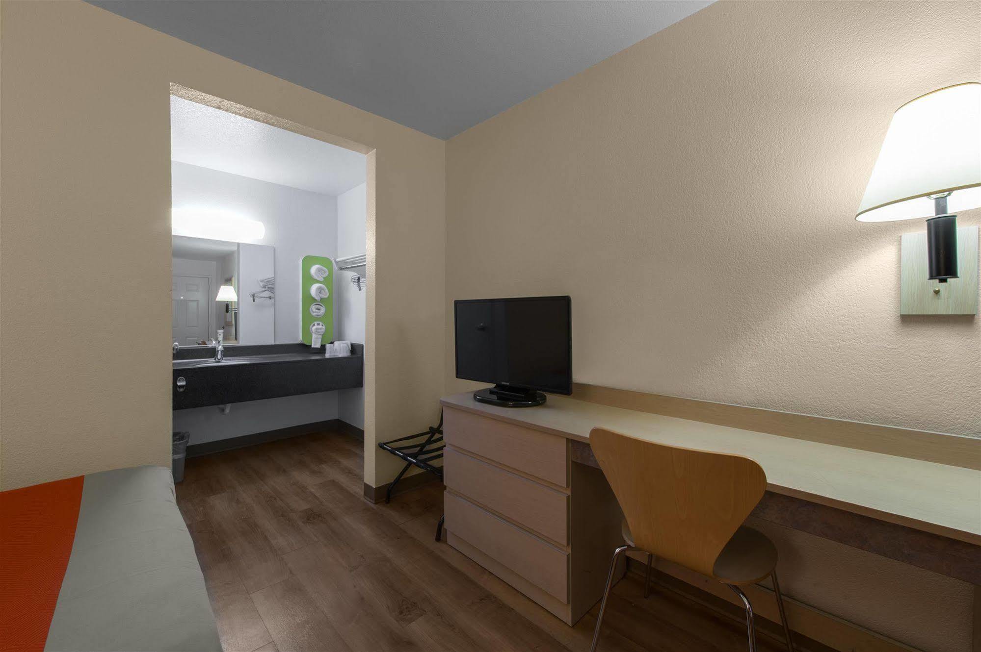 Motel 6-Branford, Ct - New Haven المظهر الخارجي الصورة